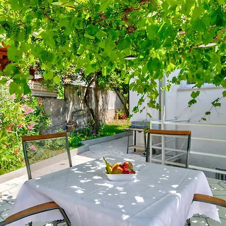 Maja 아파트 크리크베니카