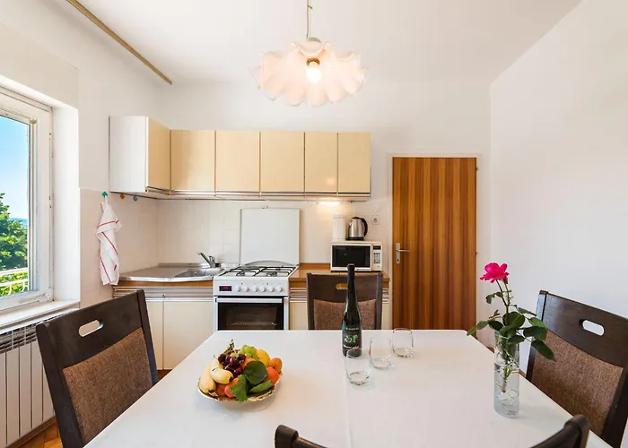 Maja Apartment *